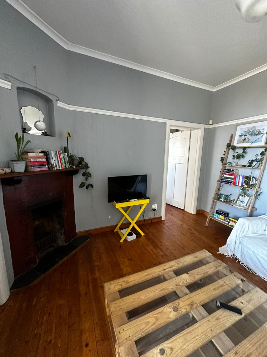 2 Bedroom Property for Sale in Sea Point Western Cape